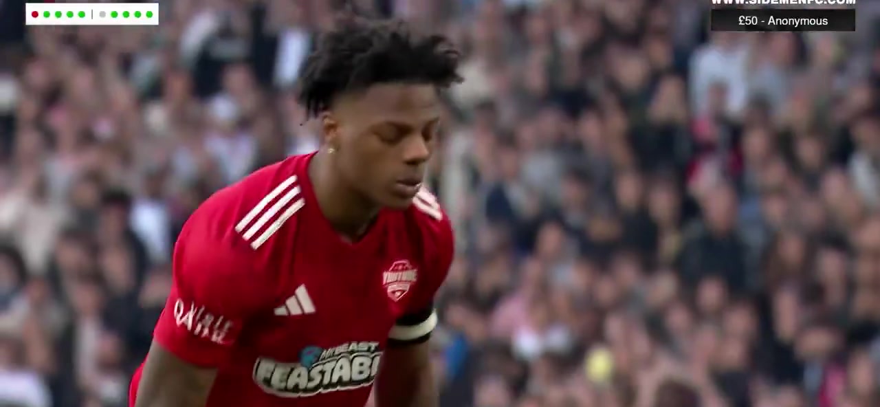 热度爆表?慈善赛speed传射+点球战制胜，9万人观战筹款500万镑