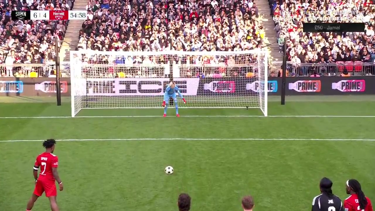 热度爆表?慈善赛speed传射+点球战制胜，9万人观战筹款500万镑