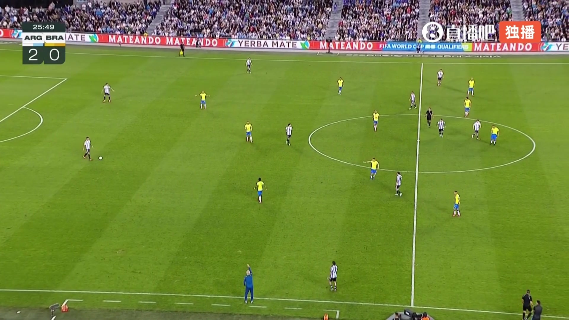 罗梅罗后场失误！库尼亚抢断后低射死角，巴西1-2扳回一球