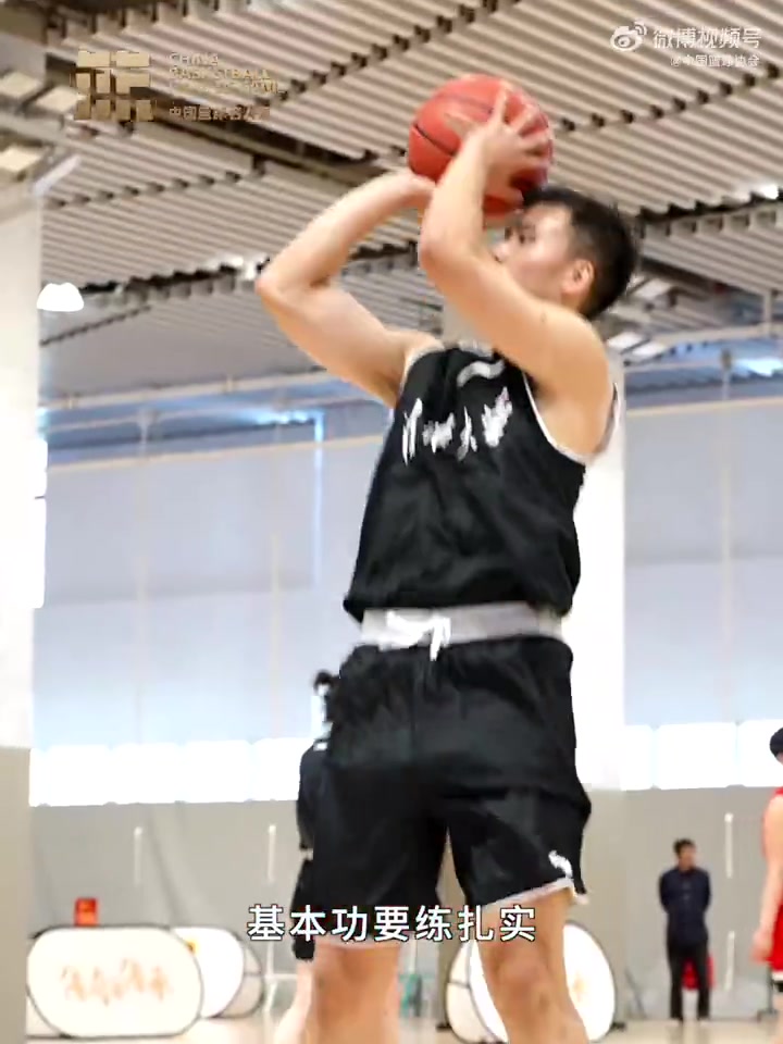 巩晓彬：扎实的基本功是一切的基础 不要追求华而不实的东西